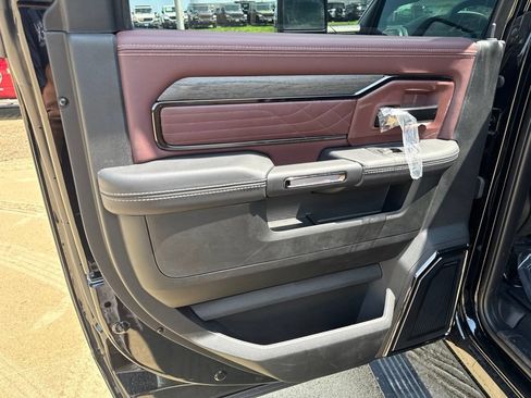 New 2026 RAM 2500 Limited AWD/4WD image 23