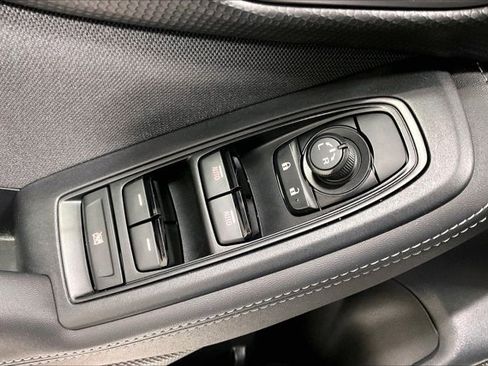 Used 2023 Subaru Forester Premium AWD/4WD image 39