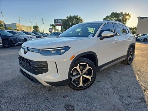 New 2026 Volkswagen Tiguan SE image 27