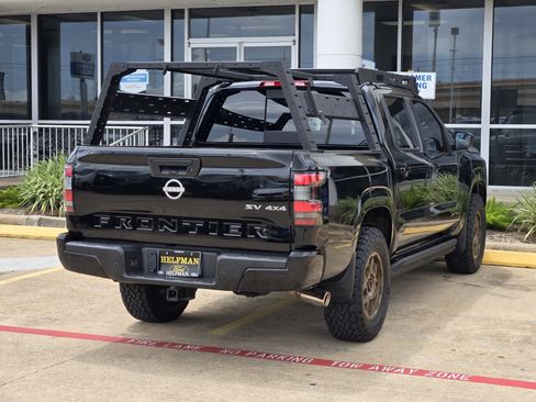 Used 2024 Nissan Frontier SV w/ SV Convenience Package AWD/4WD image 4