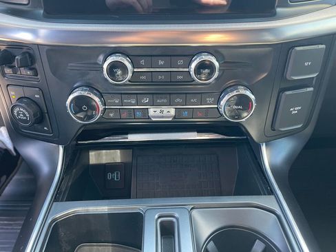 Used 2022 Ford F150 Raptor w/ Equipment Group 801A High AWD/4WD image 7