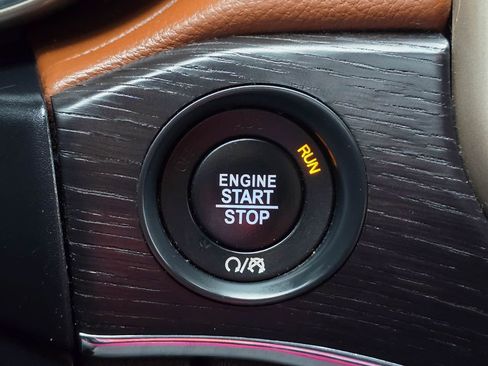 Used 2017 Jeep Grand Cherokee Summit w/ Platinum Series Group AWD/4WD image 20