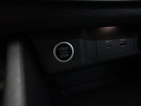 Used 2021 Nissan Rogue S AWD/4WD image 32