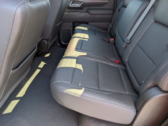 Used 2025 Chevrolet Silverado 2500 LTZ w/ LTZ Plus Package AWD/4WD image 31