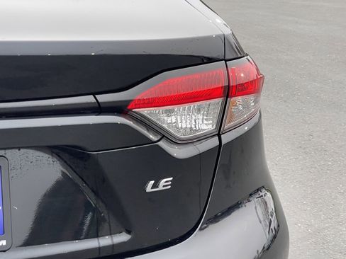 Used 2023 Toyota Corolla LE image 10