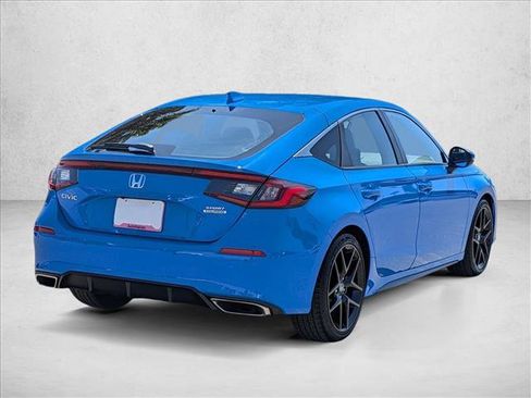 Used 2024 Honda Civic Sport Touring image 5