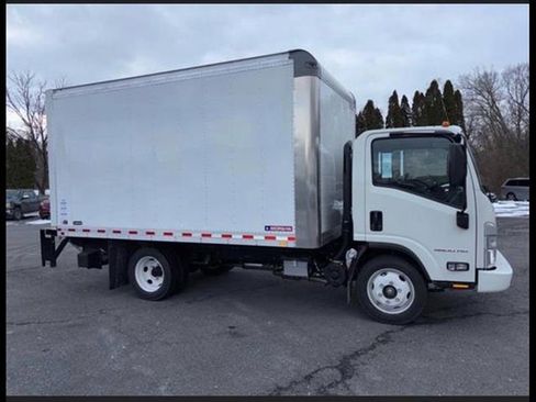 New 2025 Chevrolet Low Cab Forward image 3