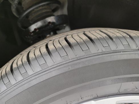 Used 2025 Buick Encore GX Preferred image 4