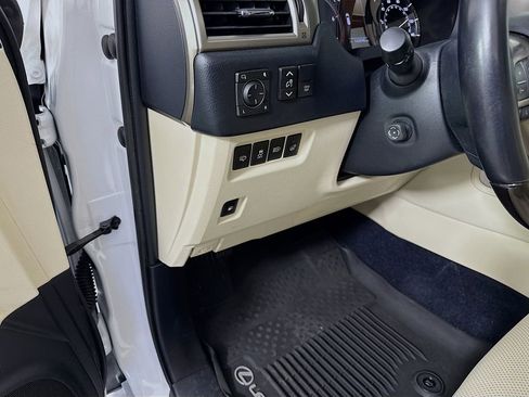 Used 2021 Lexus GX 460 Premium w/ Premium Package AWD/4WD image 10