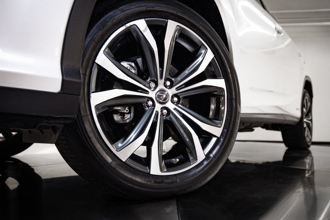 Used 2019 Lexus RX 450h AWD image 12