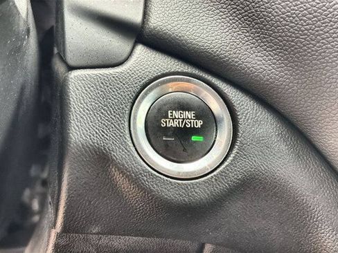 Used 2020 Chevrolet Equinox LT FWD image 16