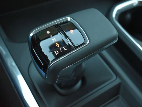 New 2026 GMC Sierra 1500 SLT w/ SLT Premium Package image 34