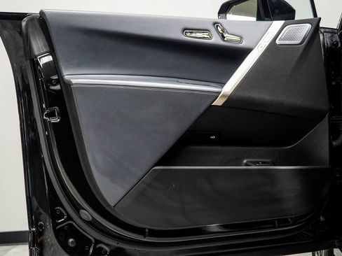 Used 2023 BMW iX M60 w/ Executive Package image 40