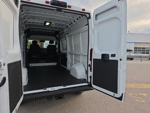 New 2026 RAM ProMaster 3500 w/ Convenience Group image 15