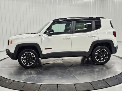 Used 2023 Jeep Renegade Trailhawk AWD/4WD image 2
