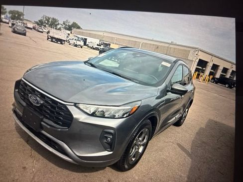 Used 2024 Ford Escape ST-Line Select w/ Tech Pack #2 AWD/4WD image 14