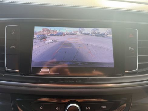 Used 2020 Buick Enclave Essence w/ Sound and Sites Package image 35