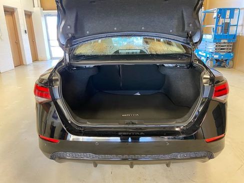 New 2025 Nissan Sentra SV w/ SV Premium Package image 18