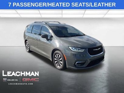 Used 2021 Chrysler Pacifica Touring-L