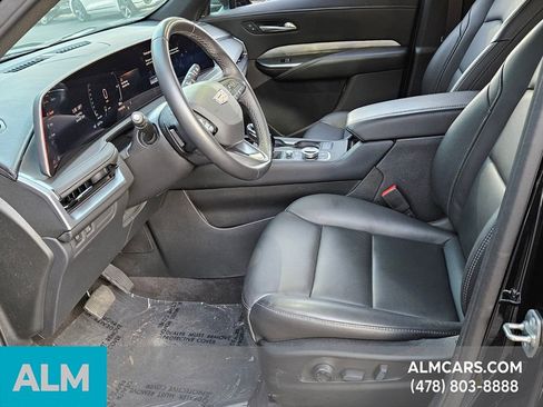 Used 2025 Cadillac XT4 Premium Luxury image 14