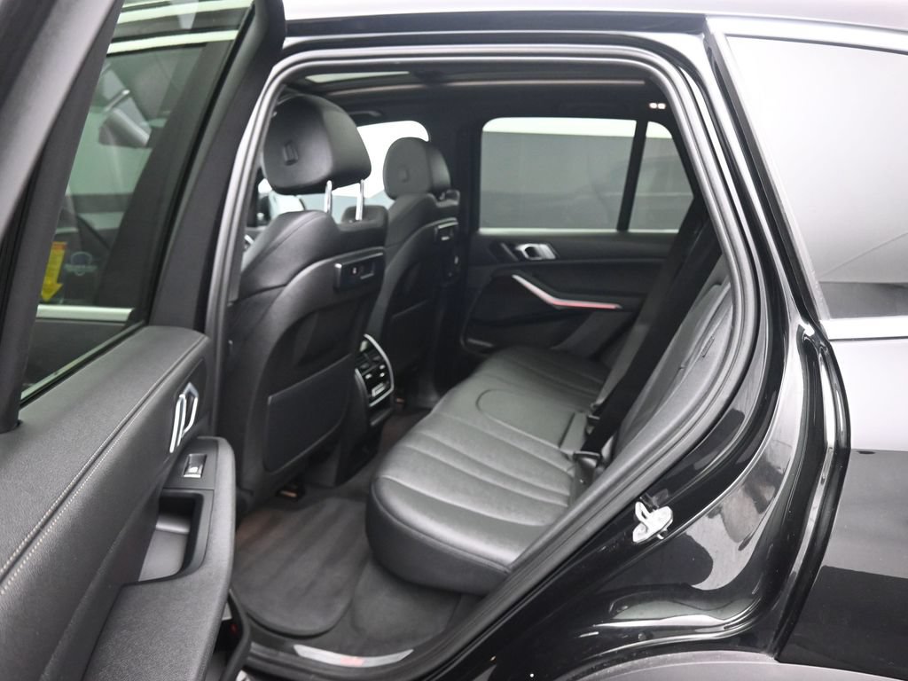 Used 2020 BMW X5 xDrive40i w/ Premium Package AWD/4WD image 31