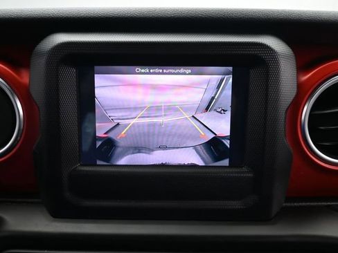 Used 2020 Jeep Gladiator Rubicon image 16