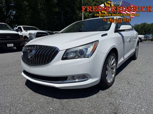 Used 2015 Buick LaCrosse Leather FWD image 3