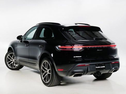 Used 2025 Porsche Macan image 3