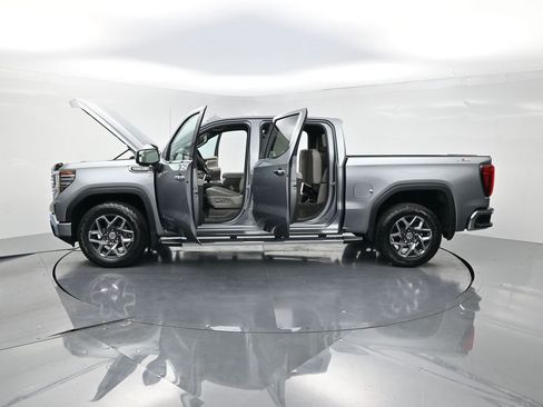 Used 2025 GMC Sierra 1500 SLT w/ SLT Premium Package AWD/4WD image 32