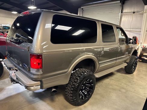 Used 2002 Ford Excursion Limited image 31