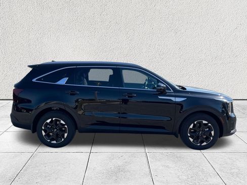 New 2026 Kia Sorento S image 8