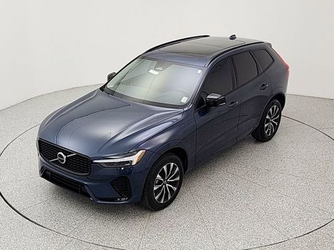 Certified 2025 Volvo XC60 B5 Plus w/ Climate Package AWD/4WD image 13