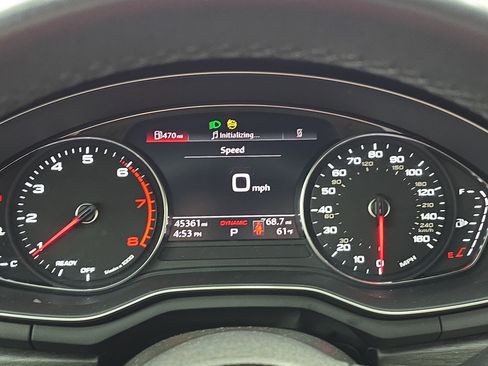 Used 2022 Audi A4 2.0T Premium w/ Convenience Package image 18