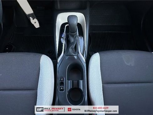 Used 2023 Toyota Corolla LE image 9
