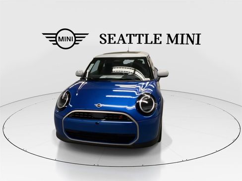 Certified 2025 MINI Cooper S image 4