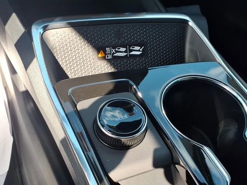 New 2026 Chevrolet Equinox ACTIV w/ Convenience Package III image 19