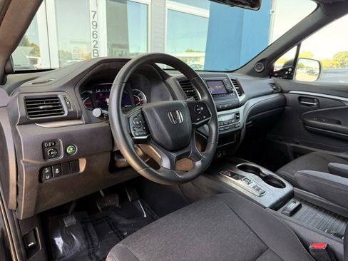 Used 2019 Honda Passport Sport image 15