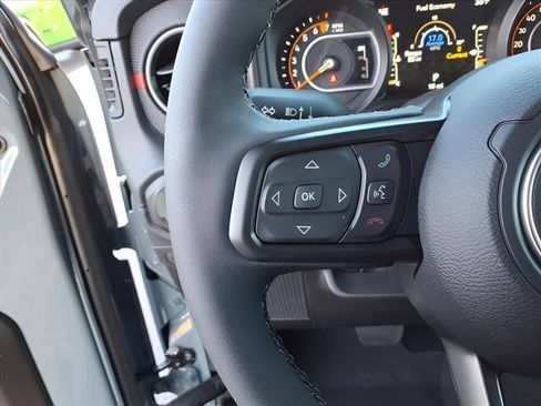 New 2026 Jeep Gladiator Rubicon w/ Safety Group AWD/4WD image 19