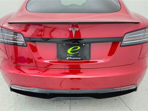 Used 2022 Tesla Model S Plaid image 11