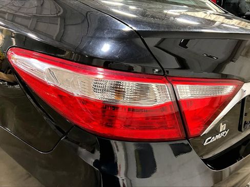 Used 2016 Toyota Camry LE image 28