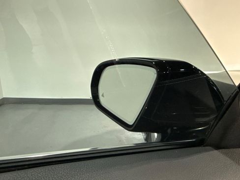 Used 2018 Mercedes-Benz E 400 4MATIC Coupe image 26