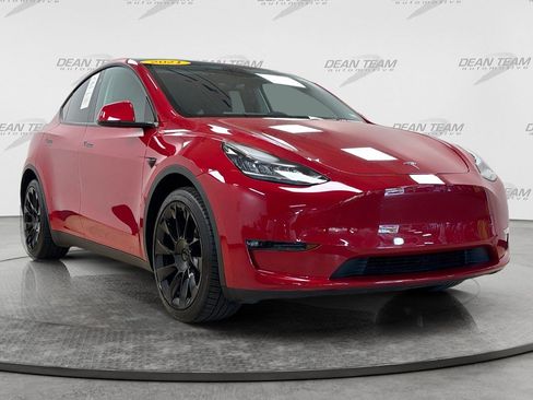 Used 2021 Tesla Model Y Long Range AWD/4WD image 3