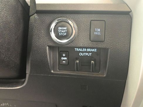 Used 2021 Toyota Tundra SR5 w/ TRD Off-Road Package image 21