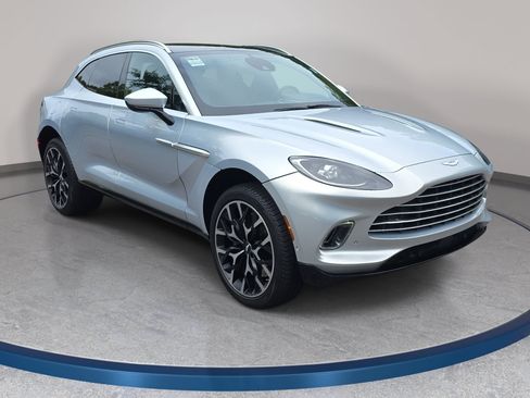 Used 2021 Aston Martin DBX AWD/4WD image 3