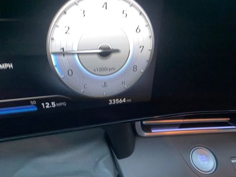 Used 2024 Hyundai Elantra SEL image 33