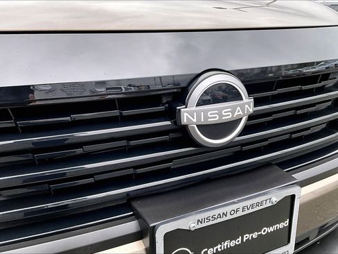 Used 2025 Nissan Kicks S image 31