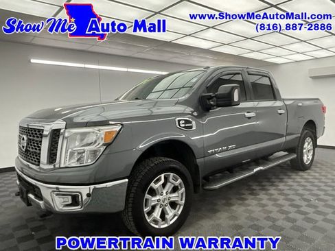 Used 2016 Nissan Titan SV image 1