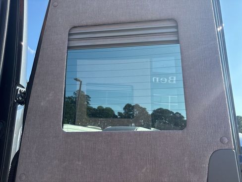 Used 2016 Mercedes-Benz Sprinter 3500 image 19