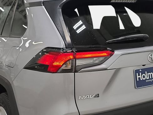 Certified 2025 Toyota RAV4 LE FWD image 30