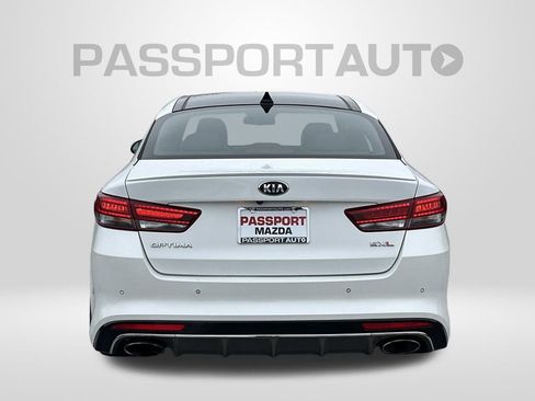 Used 2018 Kia Optima SX w/ Technology Package FWD image 2
